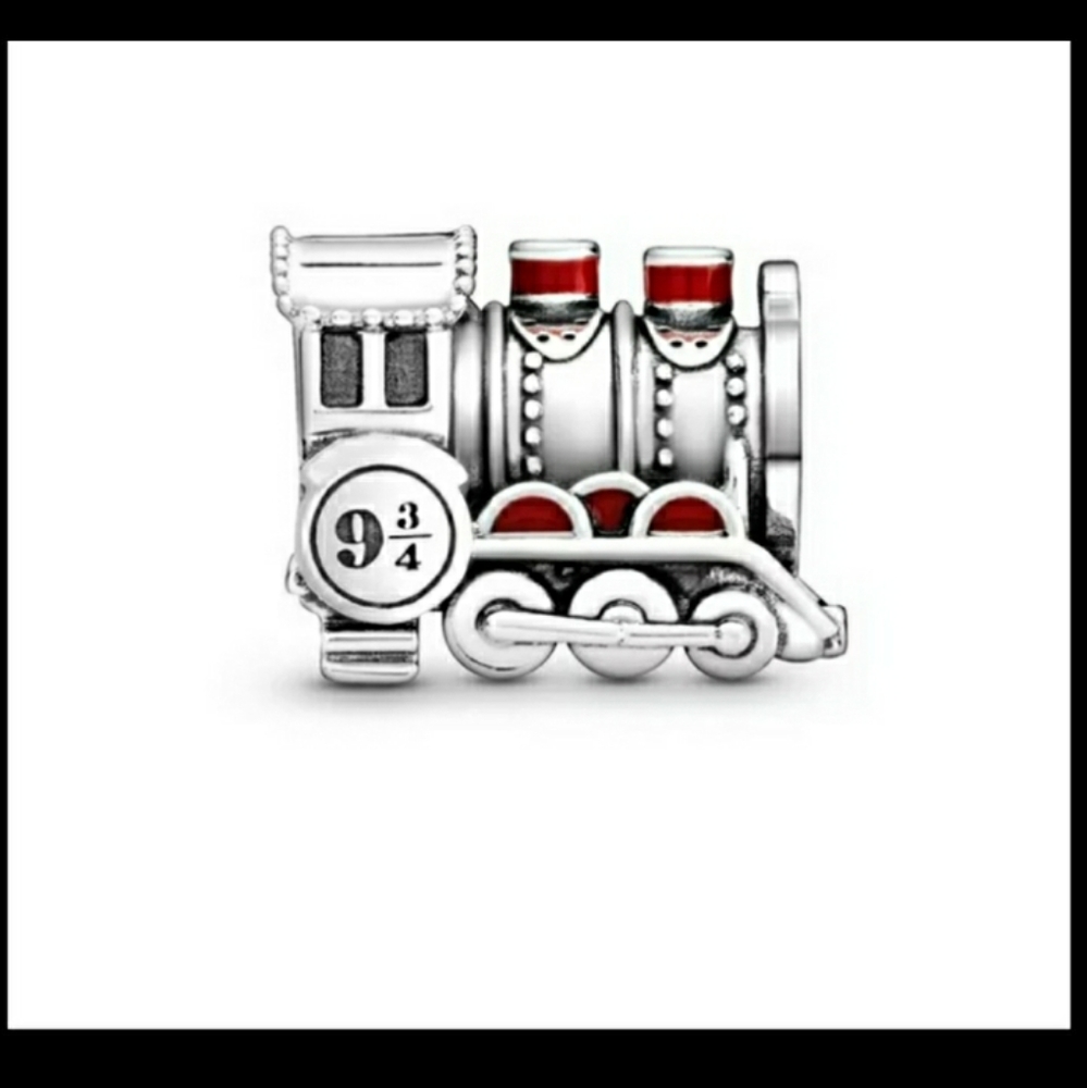 Hogwarts train charm for Pandora
